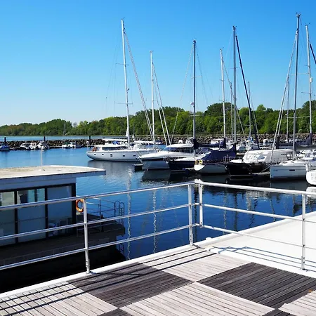 Ostsee Hausboot In Boltenhagen - Floating 44 Boot 4 Boltenhagen (Ostseebad)