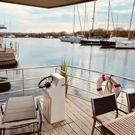 Ostsee Hausboot - Well Hausboote Lp4 Boltenhagen